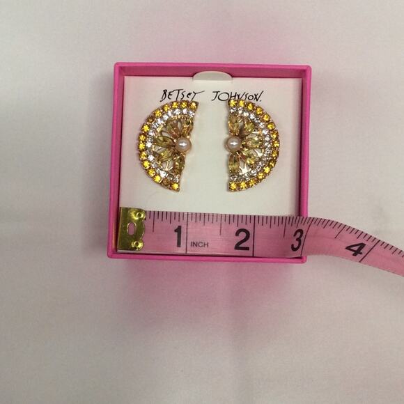 COPY - NIB BETSEY JOHNSON LEMON YELLOW RHINESTONE STUD EARRINGS - Picture 4 of 5